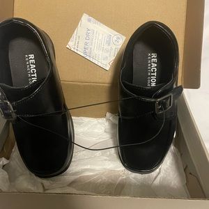 Black dressy shoe never worn still in box